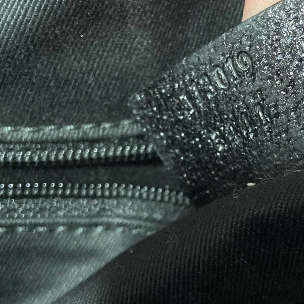 Gucci Canvas Tote Bag - Picture 9 of 14